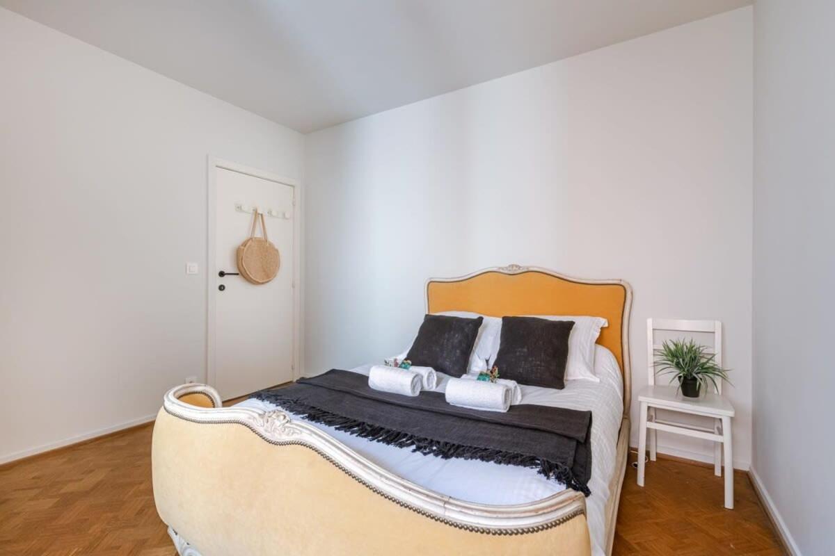 Cosy With Lateral Seaview In