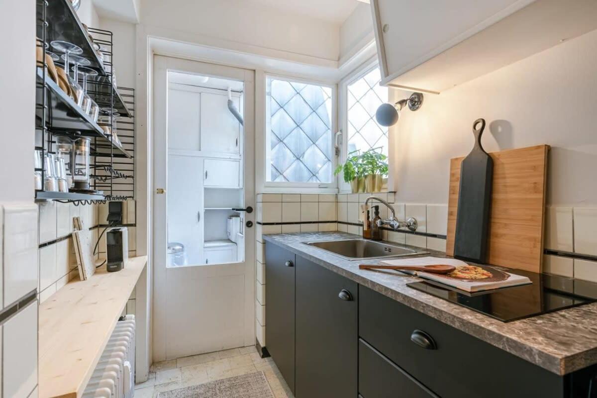 Cosy With Lateral Seaview In * Ostende