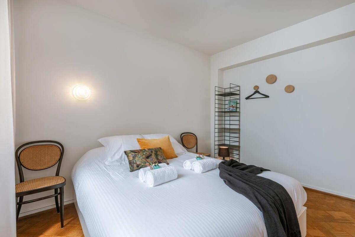 Appartement Cosy With Lateral Seaview In Oostende