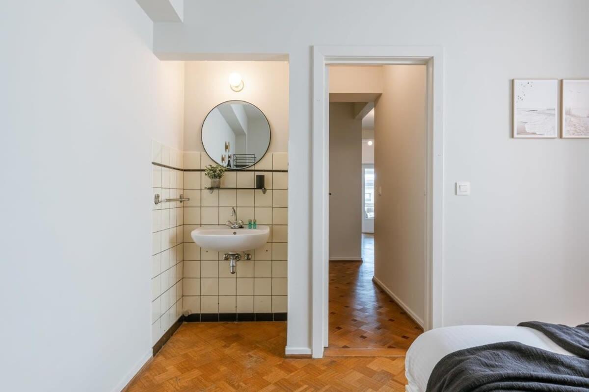 Appartement Cosy With Lateral Seaview In